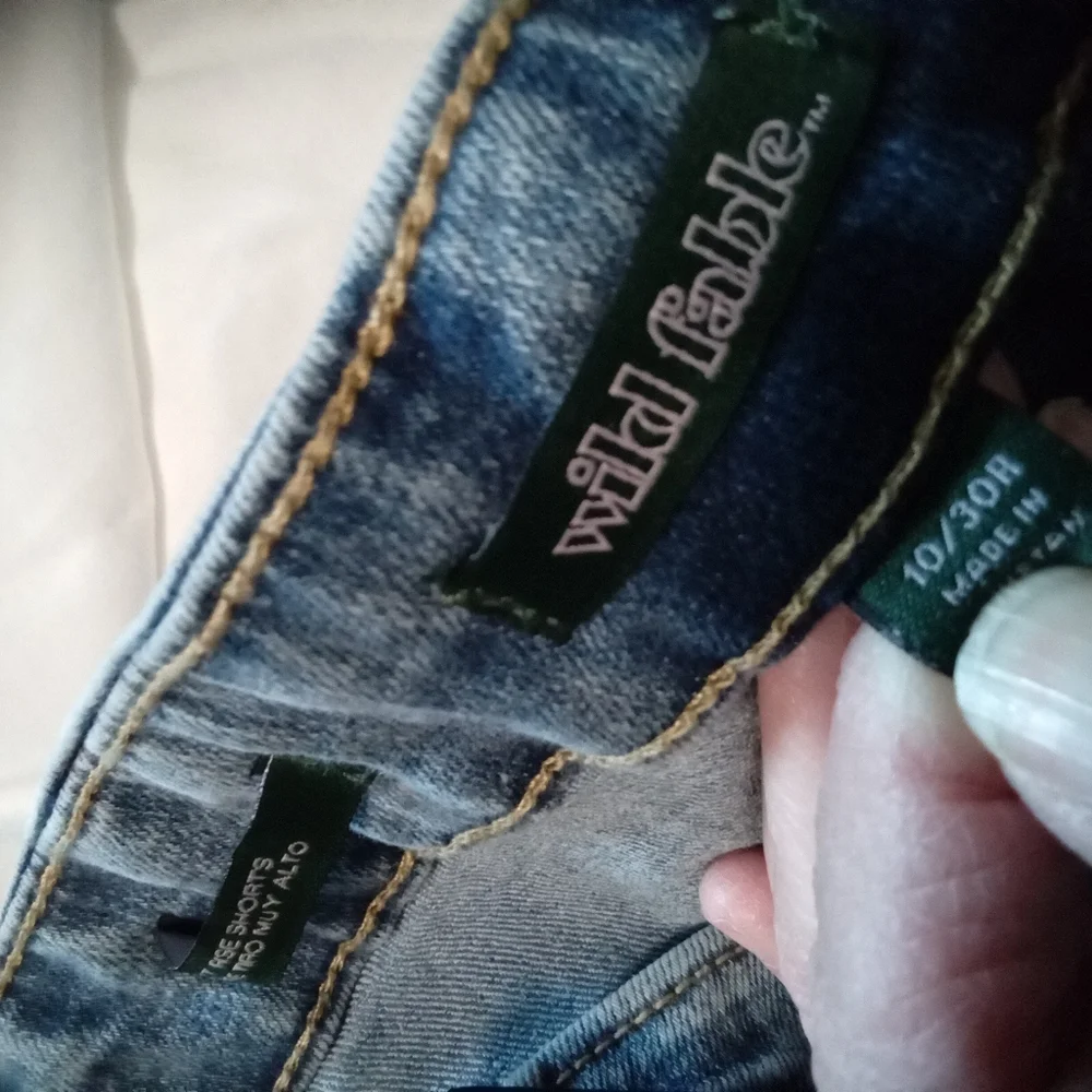 Wild Fable Size 10 Denim Shorts Women's